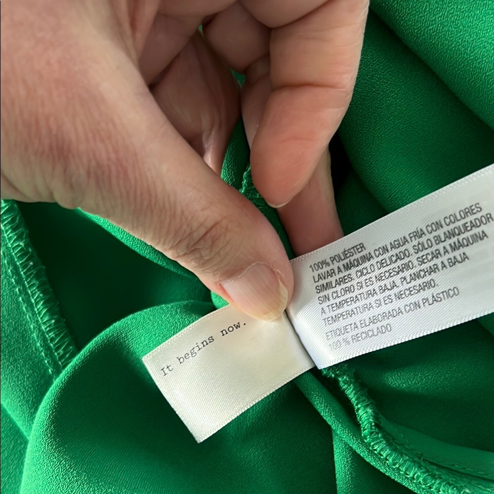 A New Day Vibrant Green V-Neck Top - Picture 9 of 9